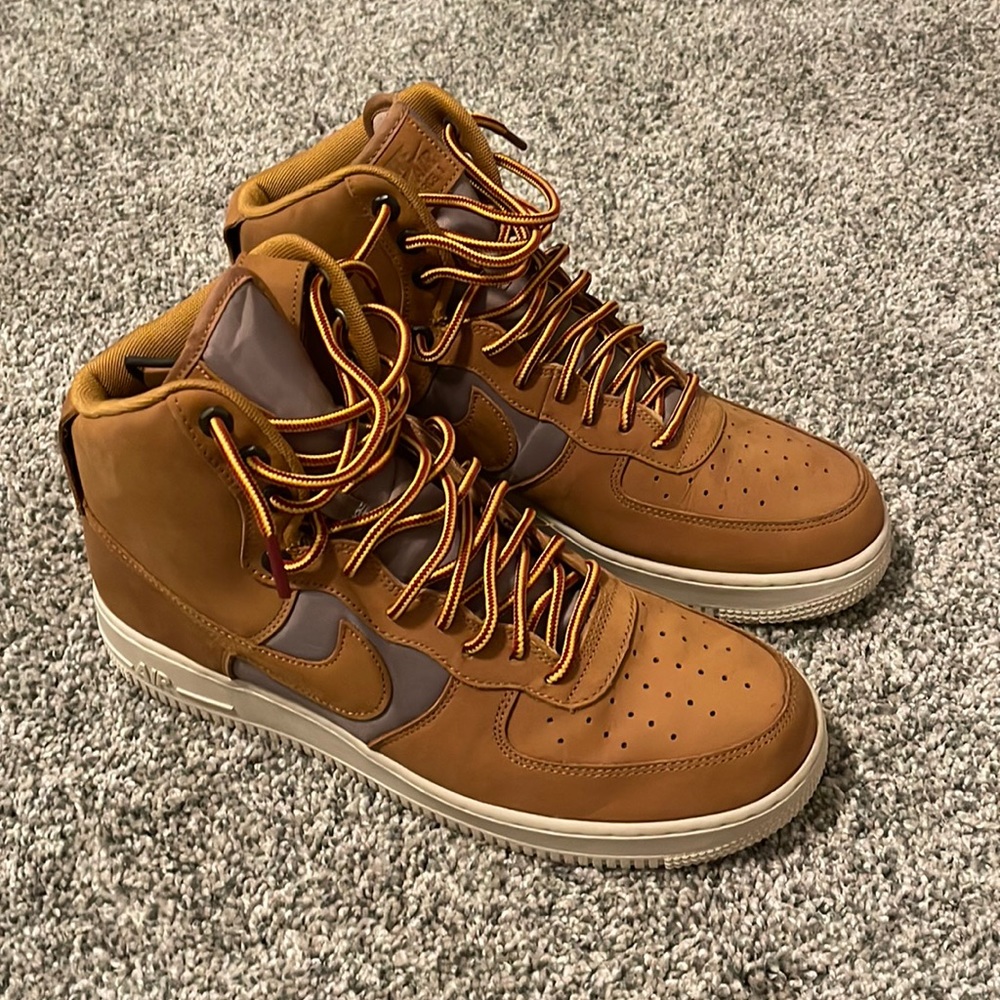 Nike High Top